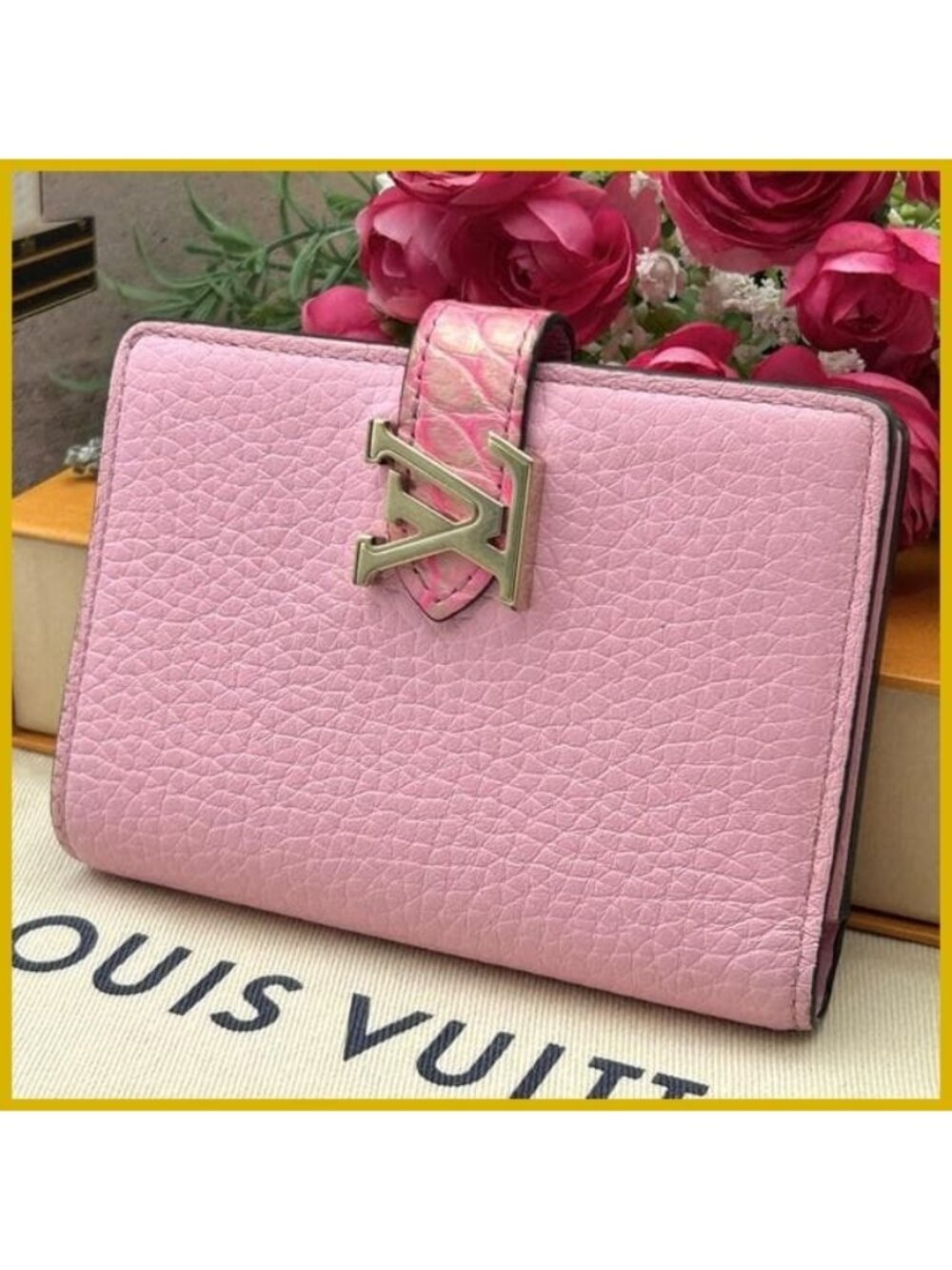 Louis Vuitton LV Vertical Wallet Compact